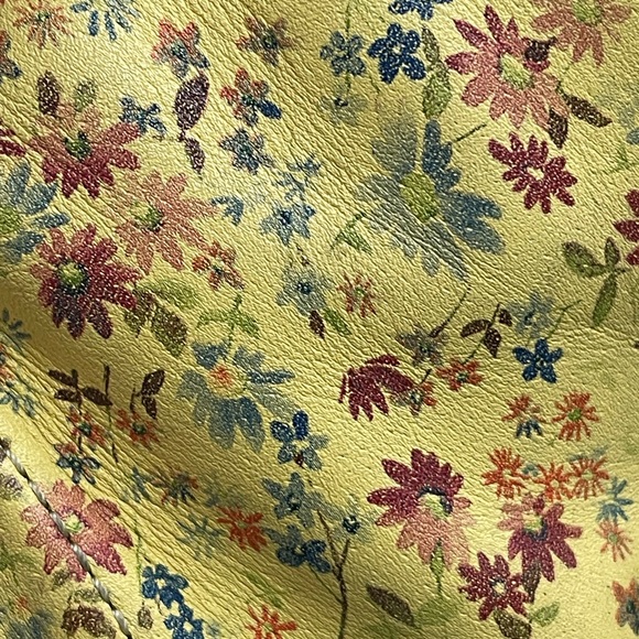 Dr. Martens 1460 Lace Up Leather Boots Ditzy Floral In Acid Wash Yellow, Size 7 - Picture 9 of 10